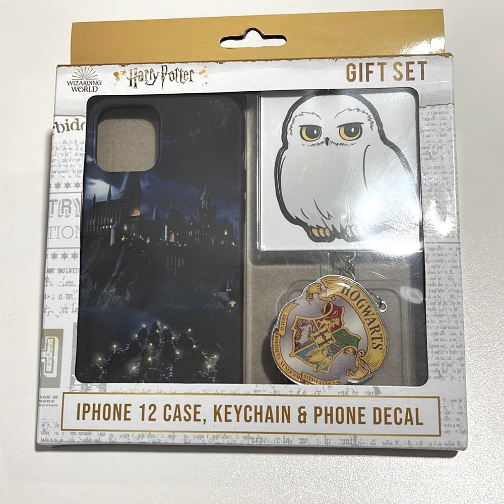 NWT Harry Potter Iphone 12 case Tech Accessory Bundle